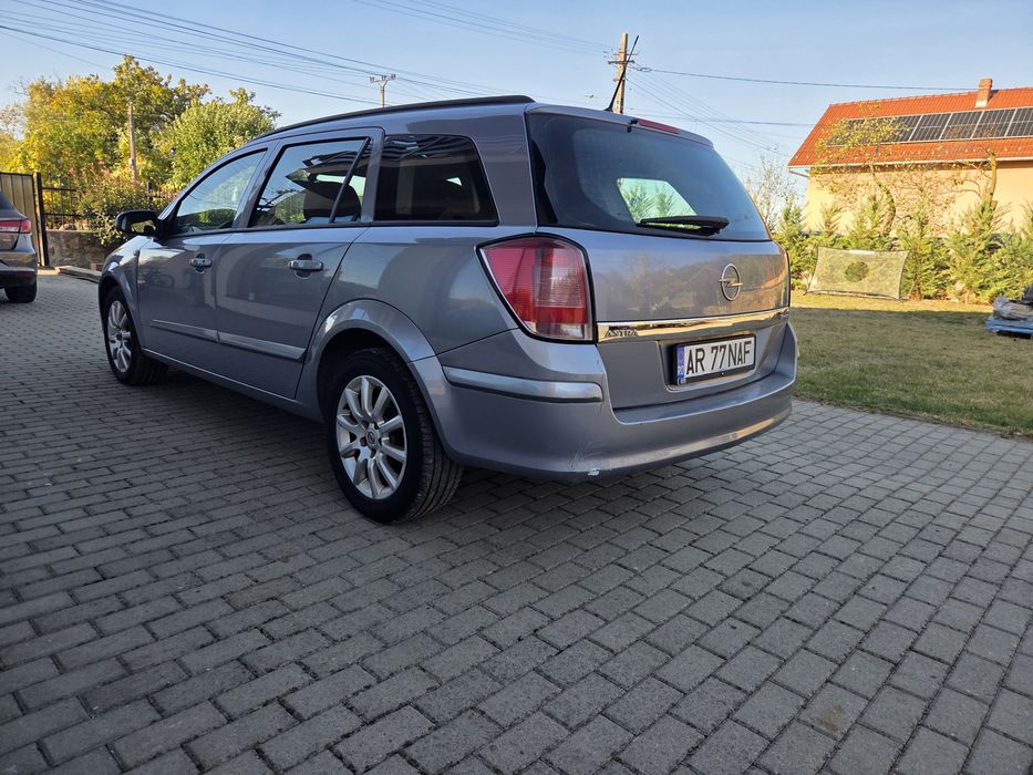 OPEL Astra 2005 — imagine 4