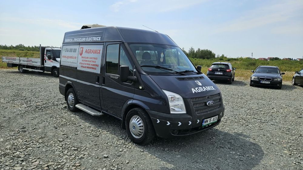 Ford Transit 2.2 8+1