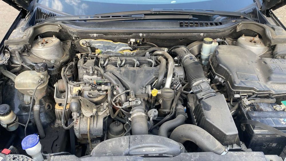 Dezmembrez Citroen C5 2.0 HDi an 2011