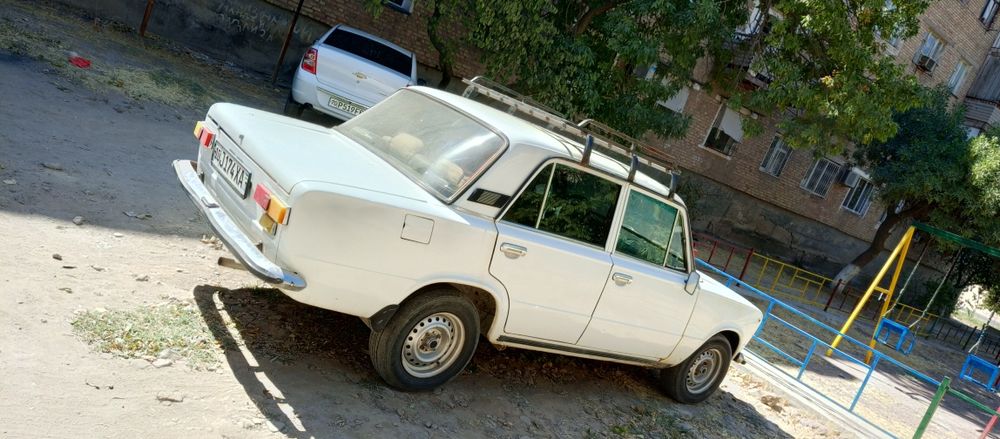 011 sotiladi arzonga