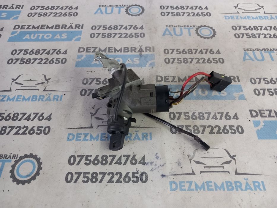 Contact Mercedes Vito