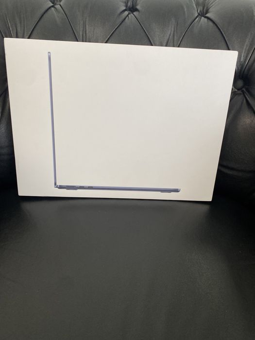 MacBook Air 13.6 inch M2, 256 GB, 8 GB RAM, Midnight, Foarte bun, Cod produs: YCNF