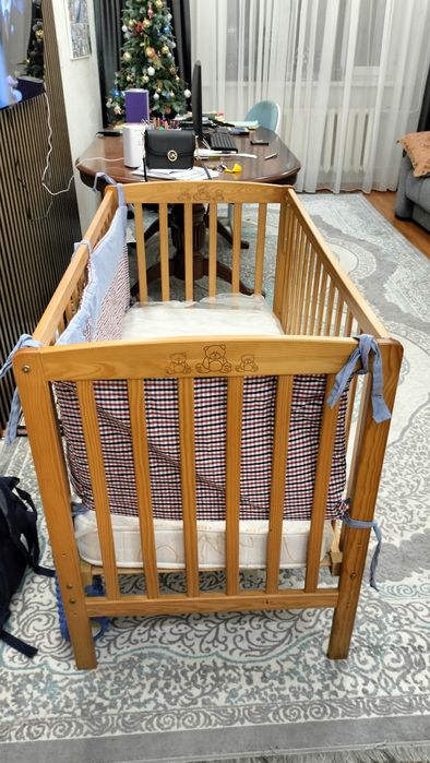 Кроватка детская