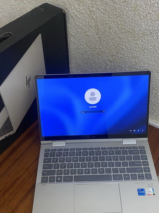 HP Envy x360 2-in-1 Laptop 14-es0013 dx