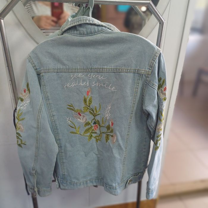 Продам, джинсовые куртки