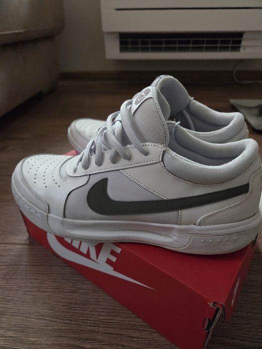 Оригинални маратонки Nike