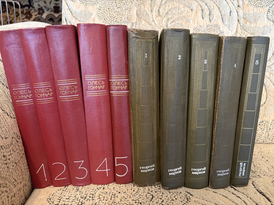 Продам сборники книг