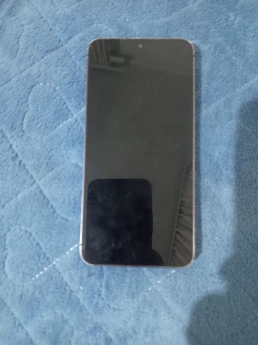 Samsung s24 256/8