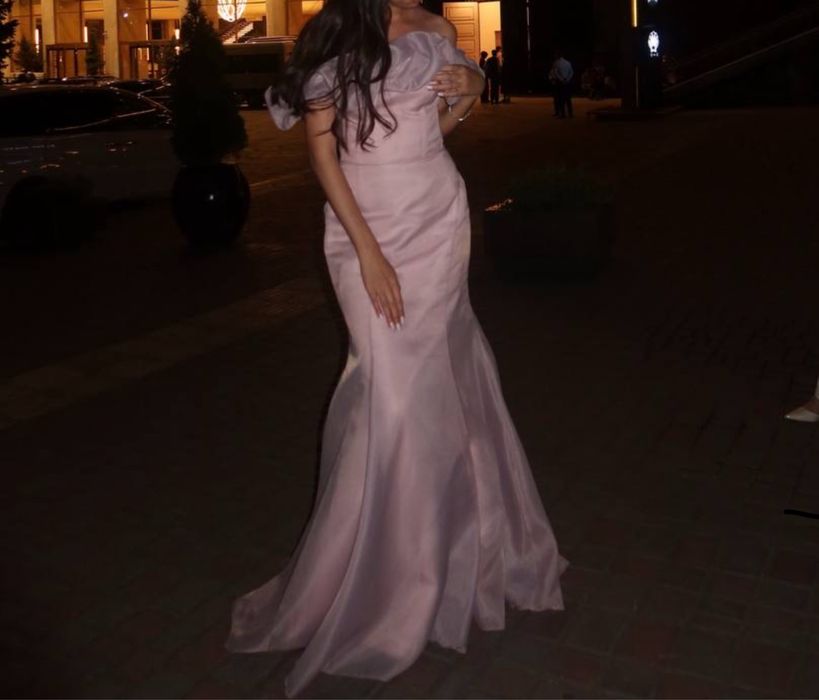 Покупала платье в Sposa,на выпускной.