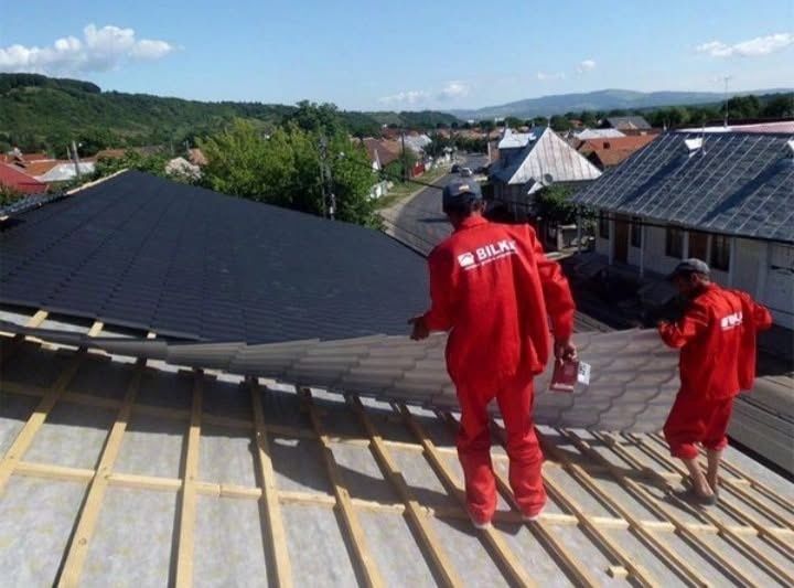 Executăm acoperisuri 
2. Montaj orice tip de invelitoare,
3. Dulgherie