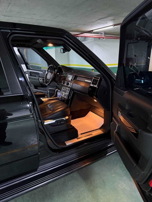 Продаётся LAND ROVER RANGE ROVER 2009 г.в