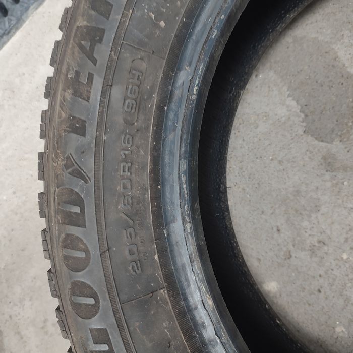 Goodyear Ultragrip 9+ 205 60 16 anvelopa cauciuc  iarna