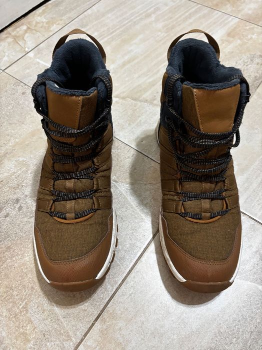 Зимни обувки номер 43