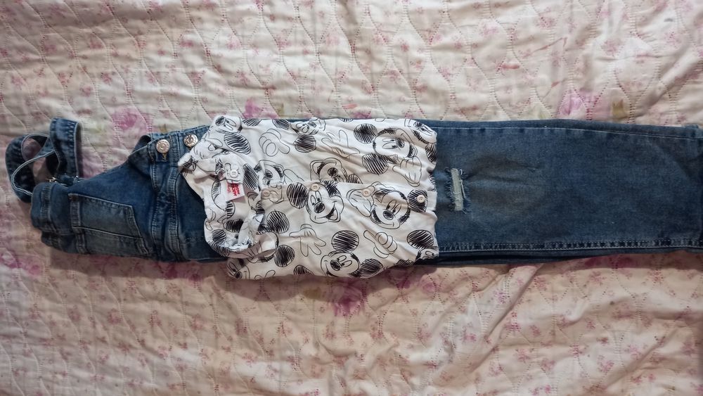 Ризка с Мики Маус и гащеризон