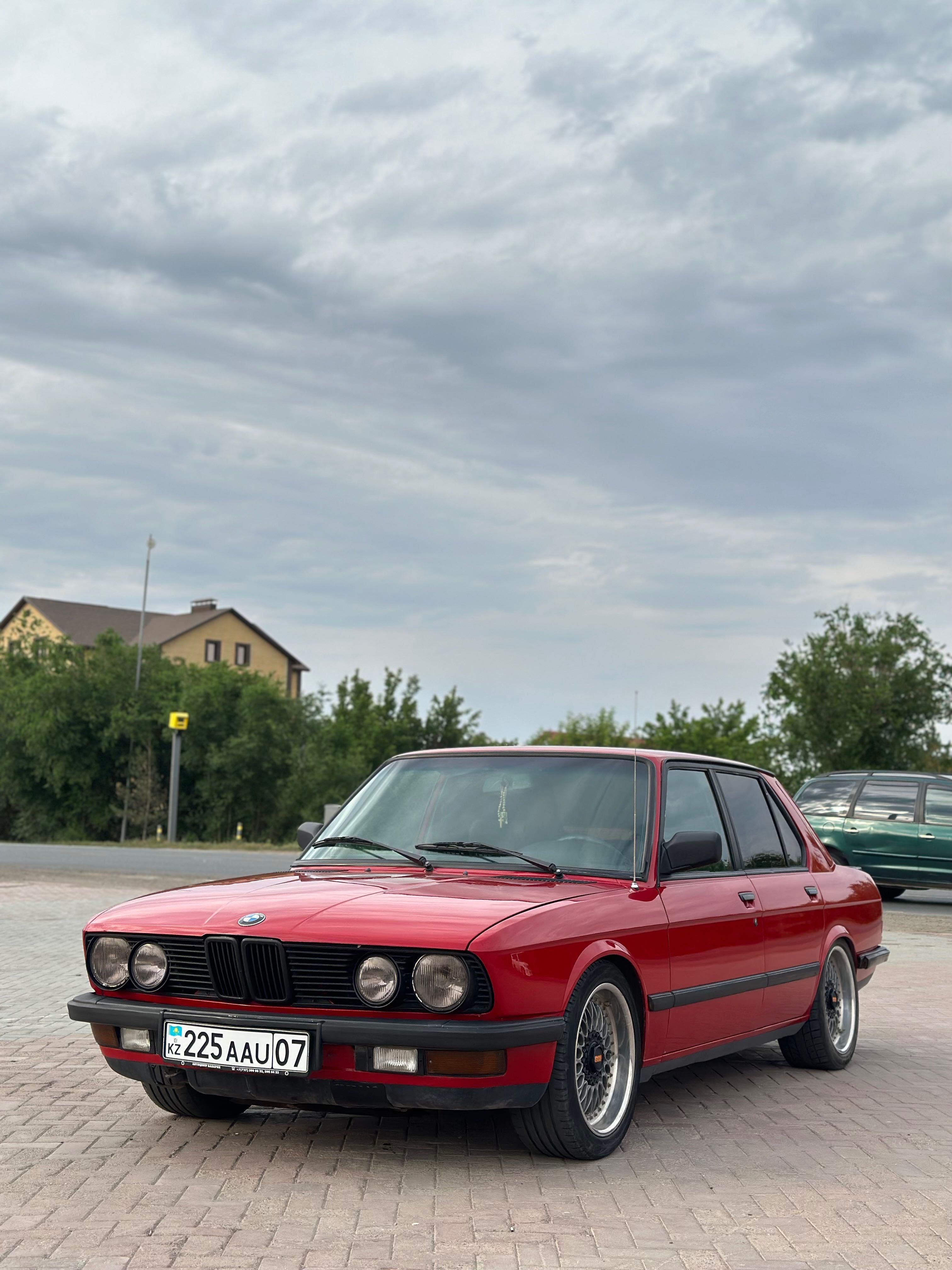 BMW Мичуринское: купить БМВ, авто бу с пробегом на автобазаре OLX.kz  Мичуринское