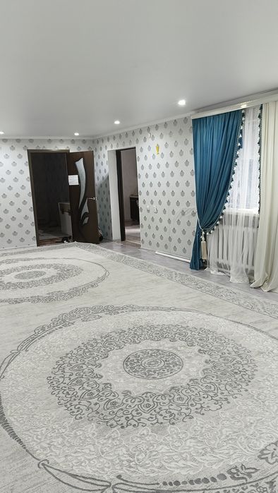 Тез арада үй сатылады