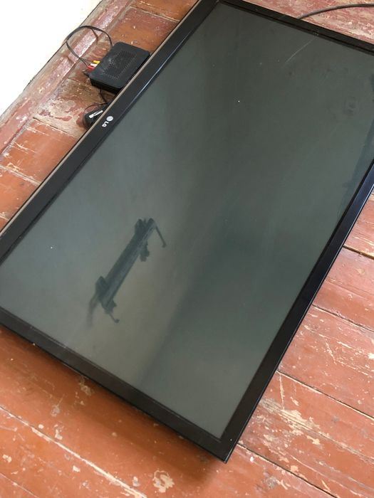 Televizor 43 tali