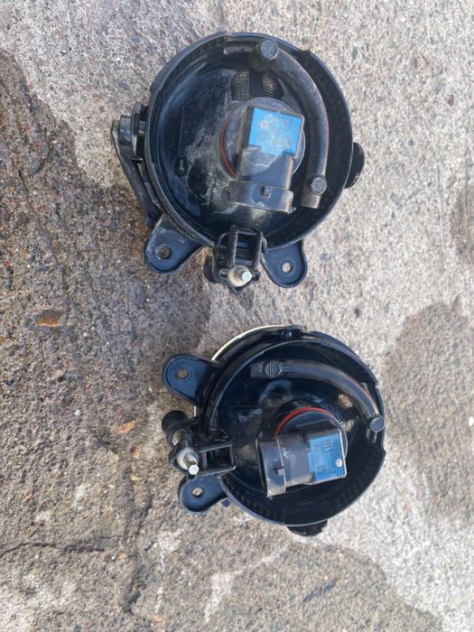 Продам противотуманные фары