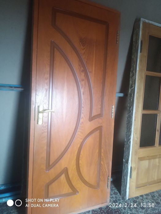 AKFA eshik MDF eshik Chinordan yasalgan eshiklar sotiladi