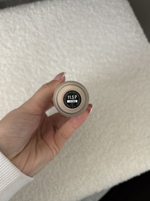 Фондьотен Kylie/ Sephora