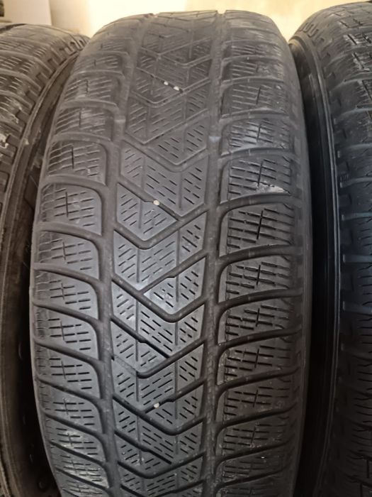 Set 4 anvelope iarna 215/65/17  Pirelli dot 2022