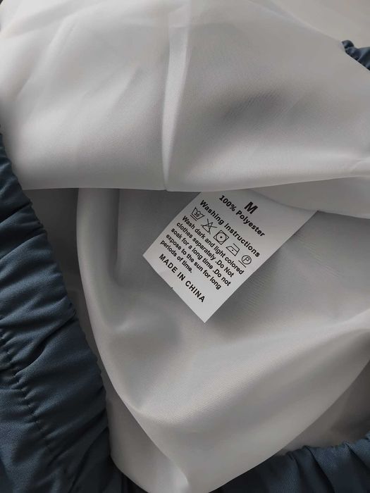 Нов спортен екип с качулка-размер М ,бяло и синьо/сиво -26лв.