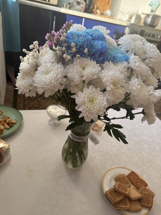 Букет цветов бу..