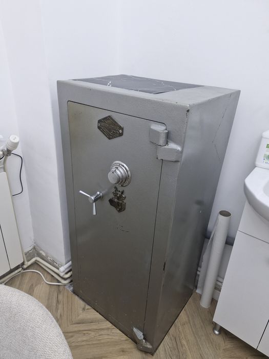 Casa de bani seif masiv servomec Piatra Neamt
