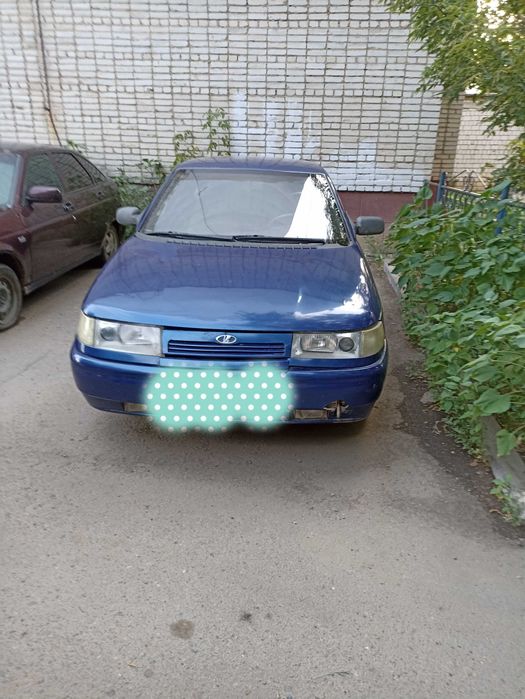 Продается машина Ваз 2112 год выпуска 2000