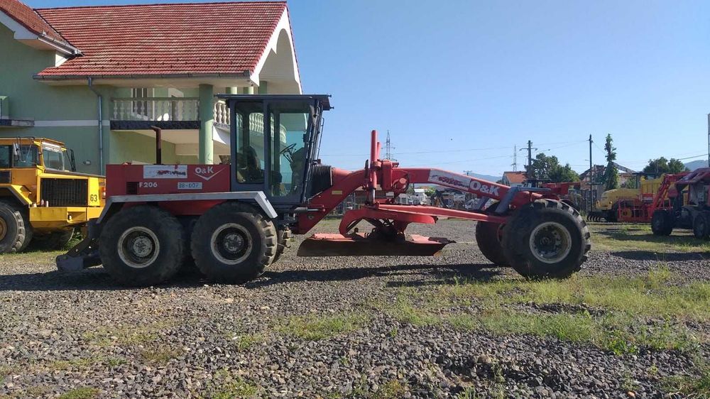 Greder O&K F206 – An 2004 – 6x4 – 18.700 kg