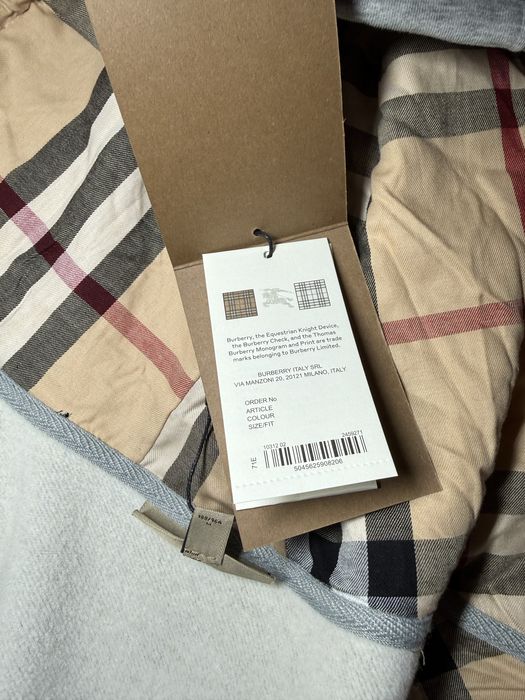 Burrbery Сив суичер М