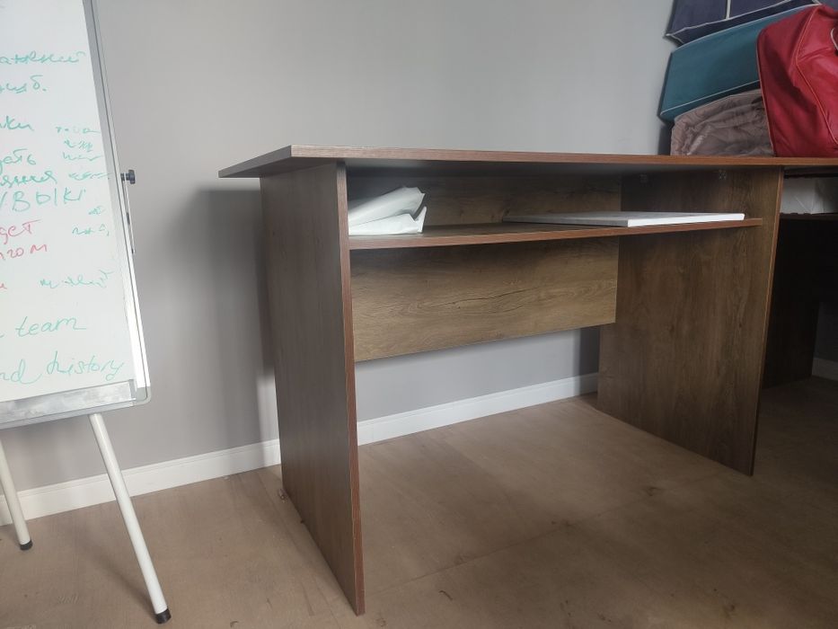 Рабочий стол из дсп