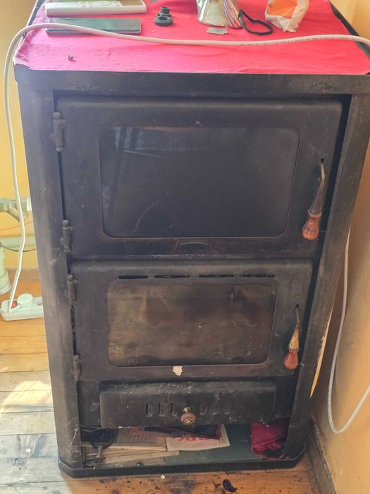 Печка с водна риза и фурна