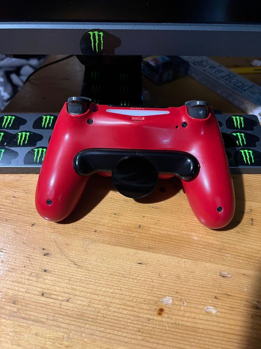 Ps4 Pro (пакет с монитор 27инч HDR Benq, джойстик и игри)