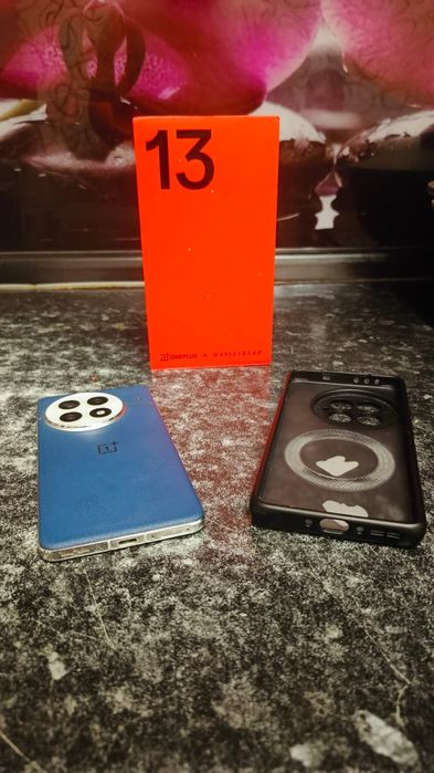 Обмениваю или продаю Oneplus 13