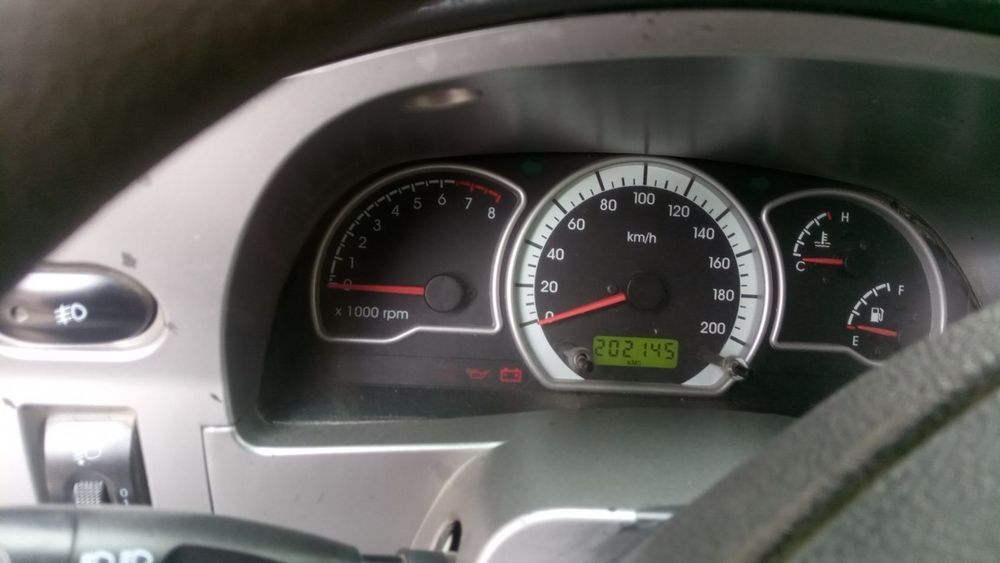 Nexia 2 dons 1.6L holati yaxshi qarab minilgan