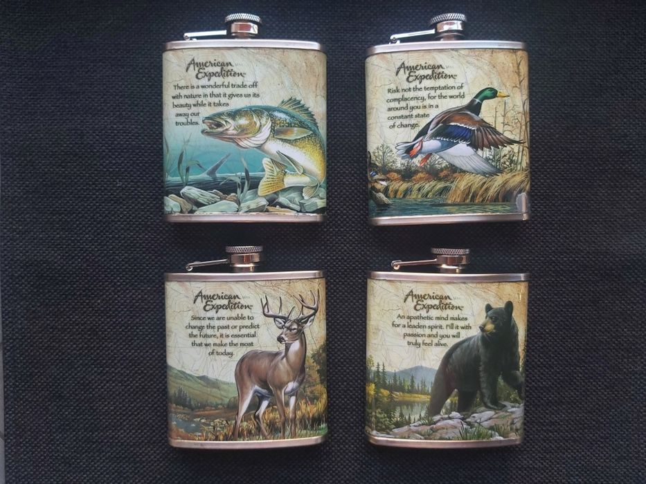 Красиво изрисувана манерка за алкохол AMERICAN EXPEDITION, 7oz /207ml