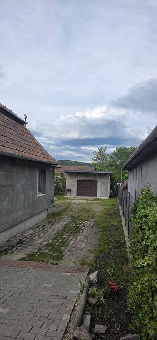 Casa individuala de vânzare zona Sancrai
