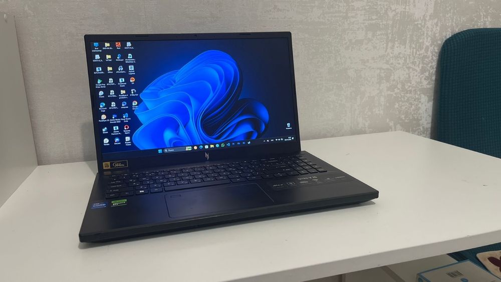 Игравой ноутбук Aser V15