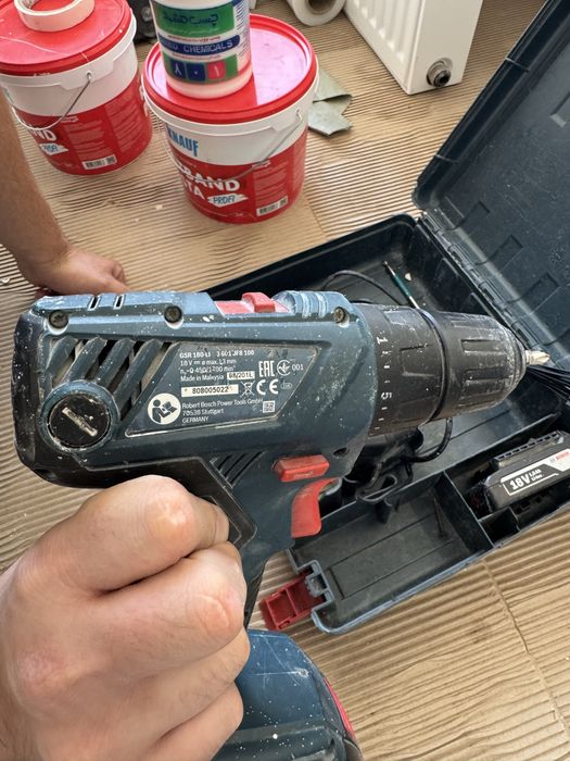 Шуруповерт Bosch