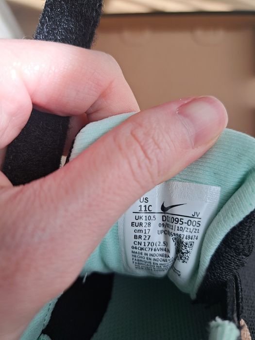 Nike revolution 28 размер Нови!!