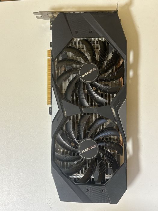 GIGABYTE NVIDIA 2060 super 8gb