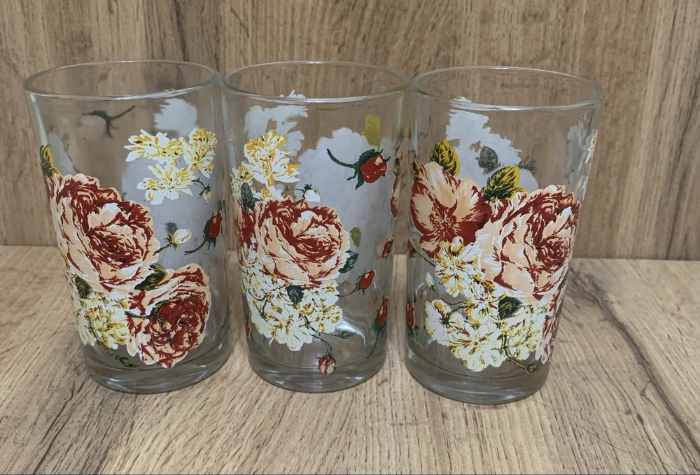 Стаканчики  рюмки стаканы