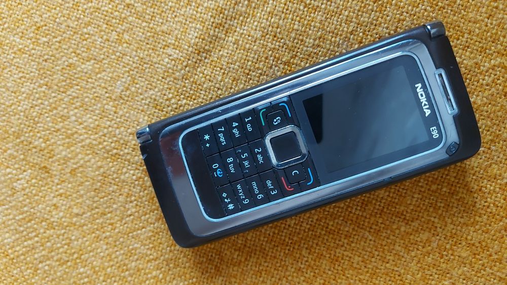 Nokia E90 Comuniccator