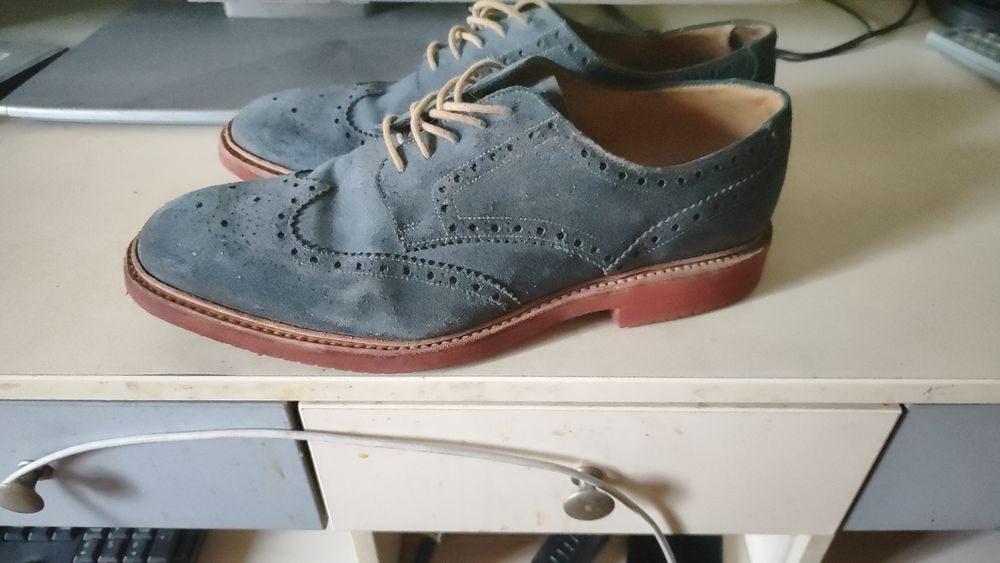 Продам кросовки Адидас