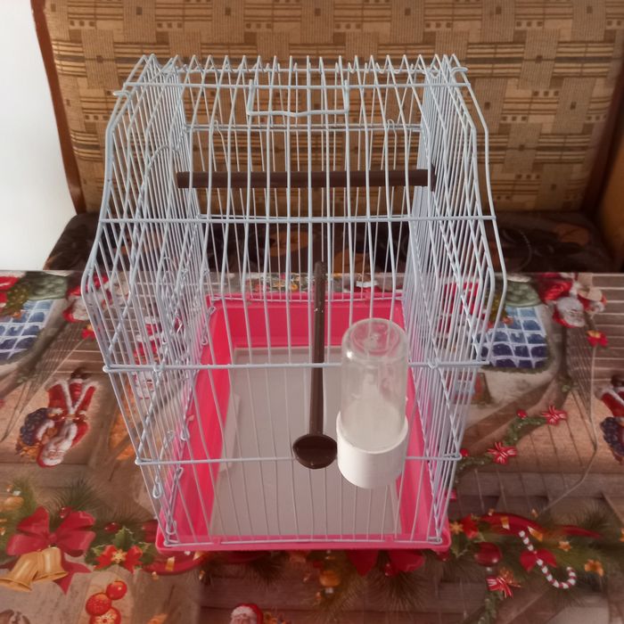 Vând colivie papagali