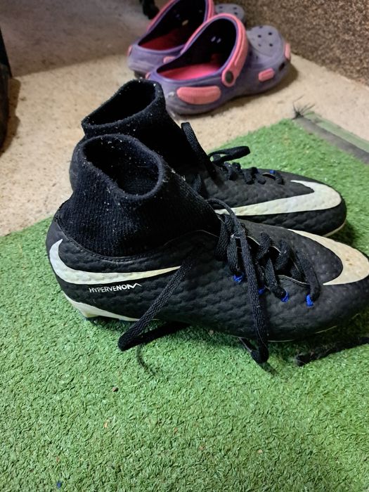 Бутонки 3 чифта adidas 2бр. И 1бр.на nike