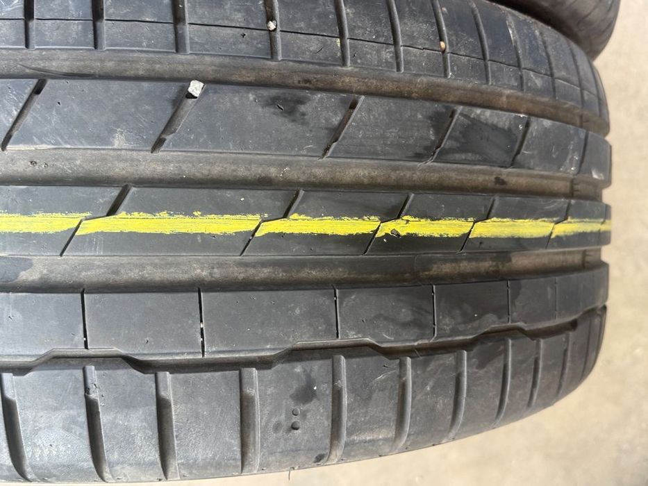 Vând 2 anvelope 245/45/19 hankook de vară ca noi