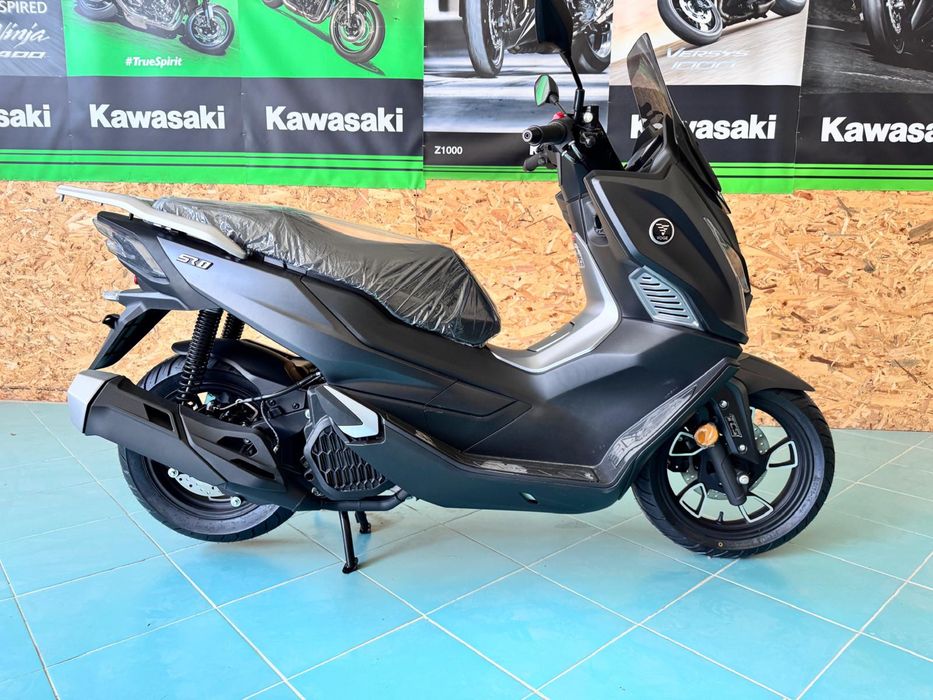 Voge sr 1, 125 abs, tcs, 2025