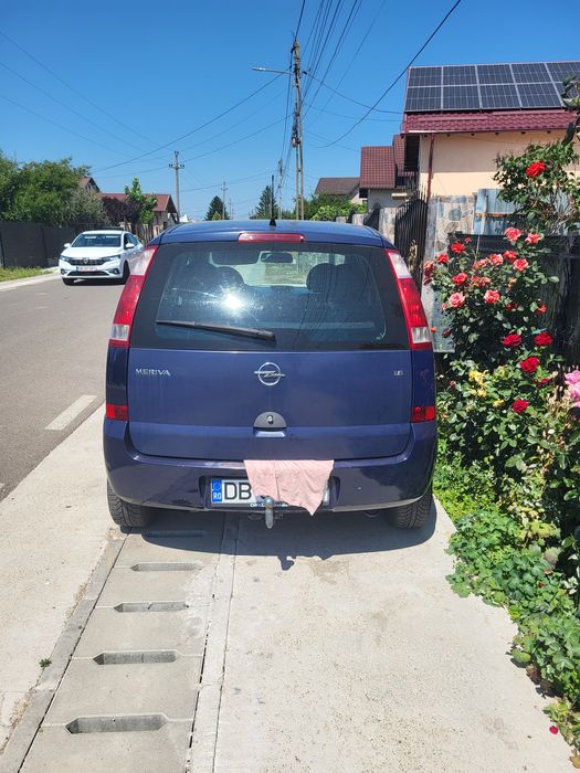 Vând Opel meriva a 1.6 automata